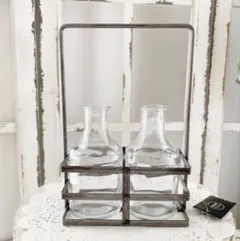 ガラスのフラワーベース2本とホルダーのセット　新品　未使用　タグ付き