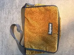 Supreme Velvet Small Messenger Bagのサムネイル