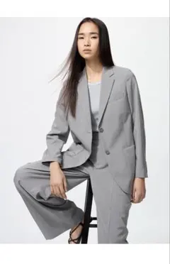 ユニクロ　感動ジャケットリラックスフィット