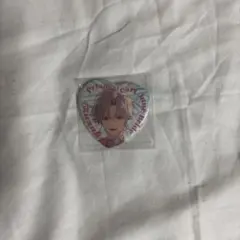 k*読様 にじさんじ ジュンブラ ハート型缶バッジ　葛葉