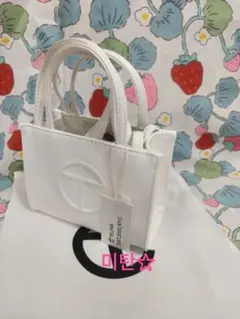 [新品未使用]Telfar ショルダーバッグスモールホワイト 2025年最新】テルファー telfar ショルダーバッグの人気アイテム