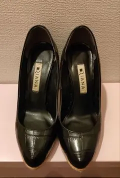 ダイアナ　パンプス