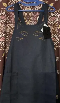 ANNA SUIネコ刺繍エプロン(ネイビー)