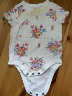 baby GAP フラワープリントロンパース 3-6ヶ月