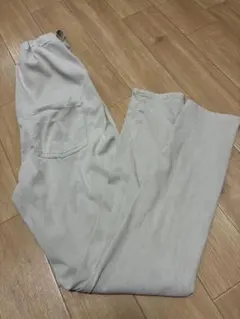 【UNIQLO】マタニティ デニムパンツ Lサイズ ベージュ