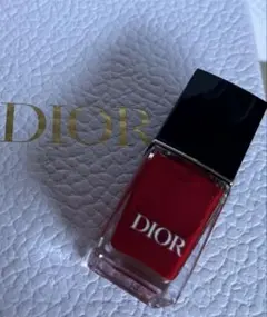 Dior ヴェルニ 999 ネイルエナメル【未使用】のサムネイル