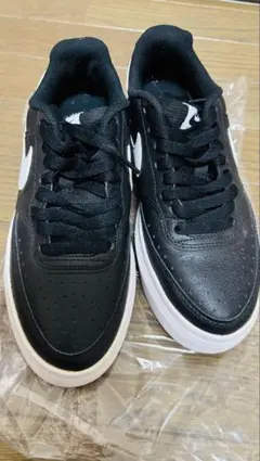 は*ー様 Nike ブラック スニーカー US 7.5