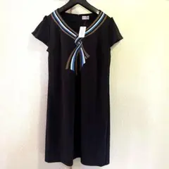 再値下げしました新品未使用ロベルタディカメリーノ/ リボンプリントワンピースのサムネイル