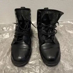 ドクターマーチン　黒ステッチ　人気　レアモデル