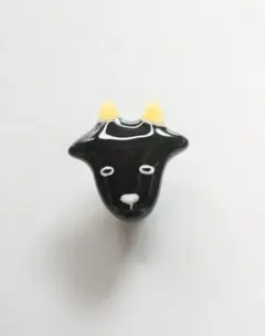 靴ひもクリップ　気弱な黒やぎ　297