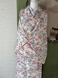 す*ー様 美品✨✨沖縄紅型風模様 小紋 袷着物　正絹パールトーン加工