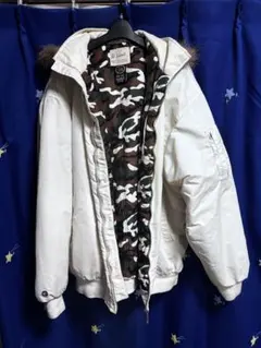 G-Unit ホワイト ダウンジャケット