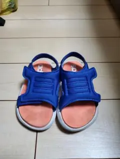 アディダスサンダル　13センチ