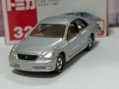 ★トミカ　トヨタ　クラウン未使用品のサムネイル
