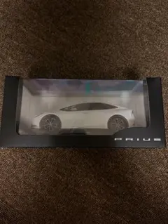 60系PRIUS プラチナホワイトパール ミニカーのサムネイル
