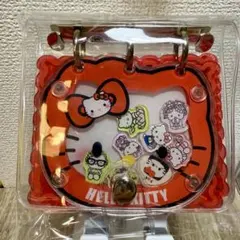 シャカシャカ　バインダー　シール帳　キティ