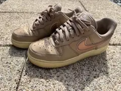 Nike Air Force 1 ベージュ　25㎝