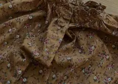 【新品未着用】茶色＋小花のワンピース