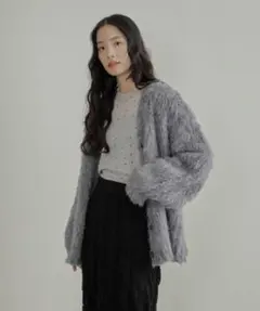 Olu. オルドット シャギーVネックニットアウター グレー