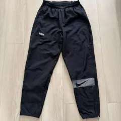 Nike ランニングウーブンパンツ　Sサイズ