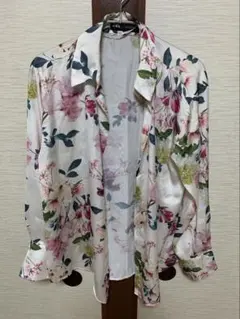 ZARA 花柄サテンシャツ 長袖のサムネイル