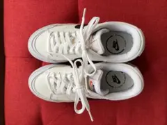 大セール！¥5,200→¥4,200 Nikeホワイトプラットフォームスニーカー