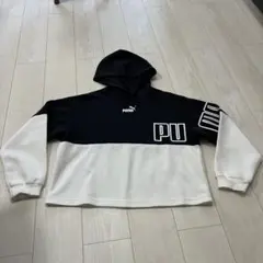 PUMA フード付き クロップドパーカー ブラック/ホワイト　レディース
