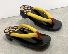 レディース向け桜の花柄 木製下駄 本体長さ約23.5cm ゲタ げた