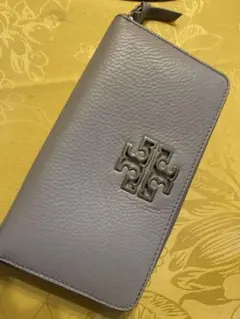 Tory Burch ベージュレザー 長財布