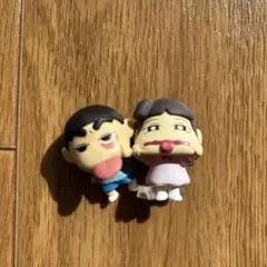 クレヨンしんちゃん あっかんべー　ガチャガチャ 2体セット