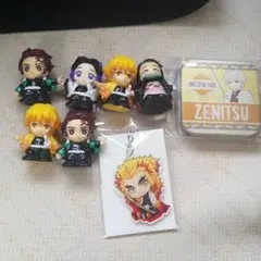 鬼滅の刃　ソフビ人形　ブリキ缶　アクリルキーホルダー　セット