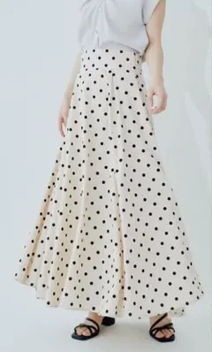 未使用・タグ付natural couture スカート ドット M アイボリー