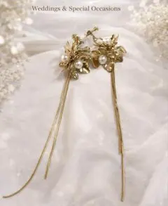 大ぶりイヤリング　フラワーイヤリング