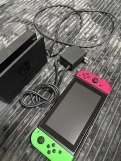 即購入OK Nintendo Switch 本体 ピンク・グリーンスプラトゥーン
