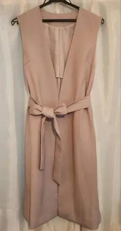 ライトグレー ノースリーブベスト　ジレ