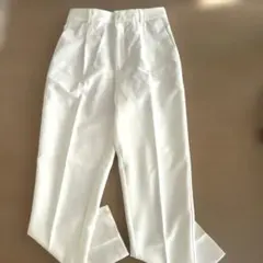 クロップドパンツ