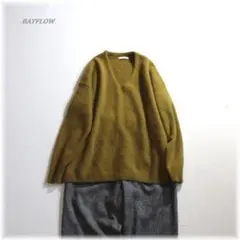 BAYFLOW ベイフロー 綺麗色が素敵なふんわりウールVニット