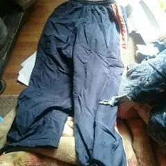 ズボン（シャカシャカ