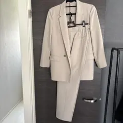 ベージュ ダブルジャケット パンツセットアップ