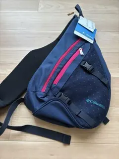 桃様専用 新品タグ付きコロンビアColumbia スリングボディバッグ ネイビー