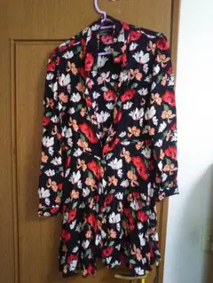 ZARA woman 花柄赤黒マルチカラーロングワンピース