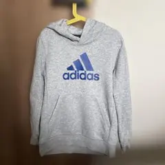 adidas フード付きパーカー グレー 140