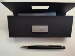 Item thumbnail for item 14e5ddb2-33bd-4865-afe0-e86363f78ec7