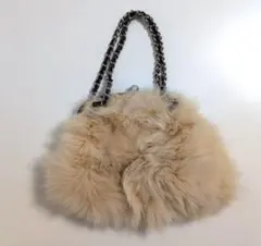 ファーハンドバッグ　チェーン　ベージュ