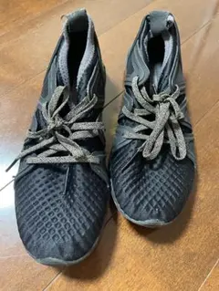 adidas　ステラマッカートニートレーニングシューズ　23.5㎝