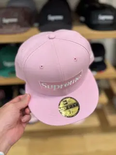 supreme NEWERA Sロゴ ピンク - メルカリ