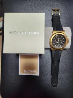 MICHAEL KORS ゴールド ブラック クロノグラフ 時計のサムネイル