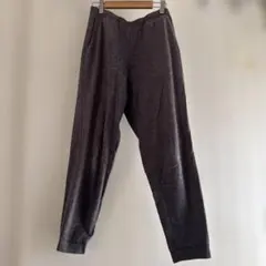 UNIQLOグレー ストレッチカジュアルパンツM