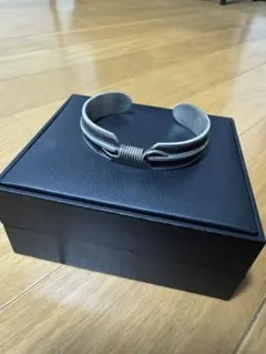 Herman Smith フェザーバングル