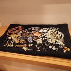 遺品整理　アクセサリーセットのサムネイル